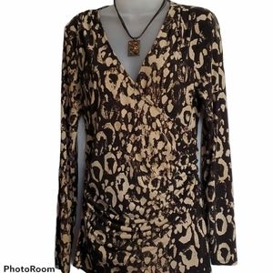 JL V Neck LS Shirt Sz Lg